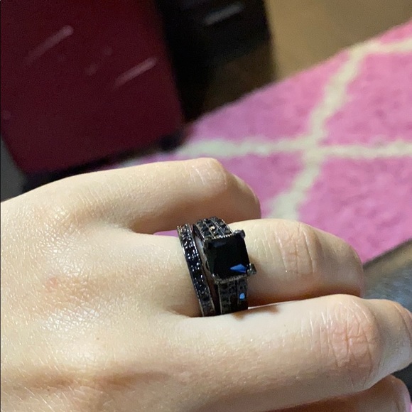 Princess Cut 2.25ct Black Sapphire 14kt Ring - Picture 7 of 8